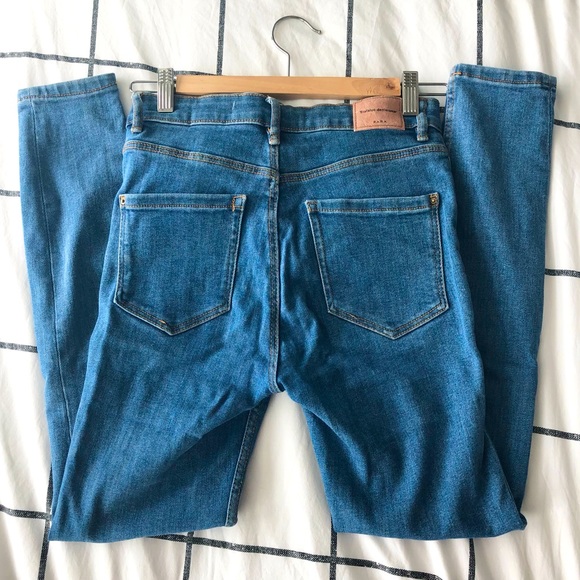5/$20 High-rise skinny jeans, size 4 - Picture 2 of 8